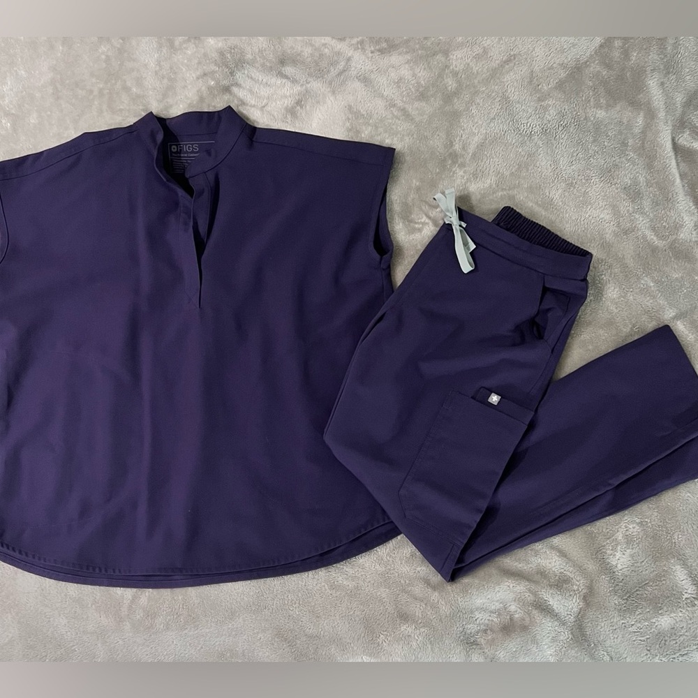 Figs dark purple Yola skinny scrub pant, XS petite